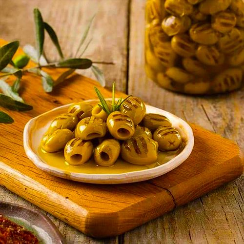 TARSUS IZGARA ZEYTİN 900 GR